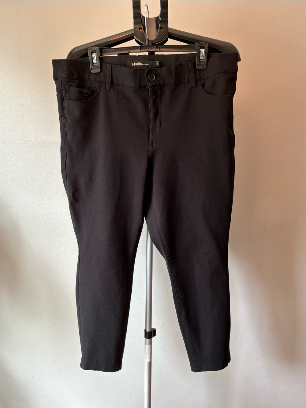 Studio by Torrid Bombshell Skinny Ankle Pants Plus Size 18R Black Luxe Ponte